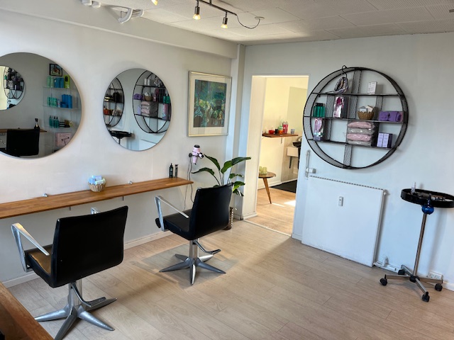Frisørsalon til afståelse i Gentofte, 39 kvm